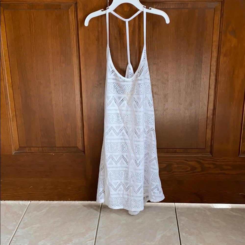 PINK White cut out flowy tank.